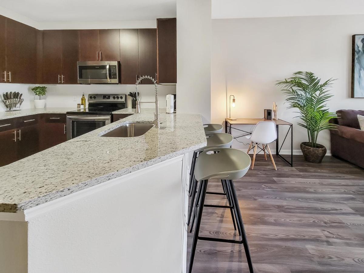 Getaway Apartment Near Beaches And Airport Tampa Exterior foto